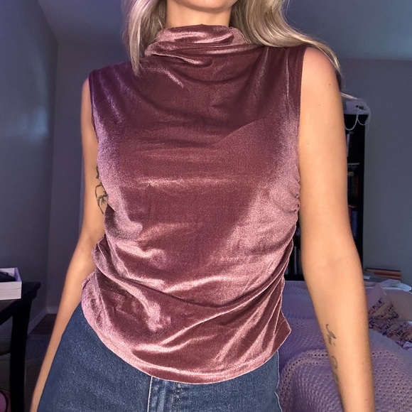 a new day Velvet Sleeveless Top - Mauve - Picture 1 of 5